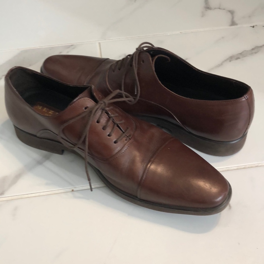 Mezlan red-brown oxfords, size 10.5, like new